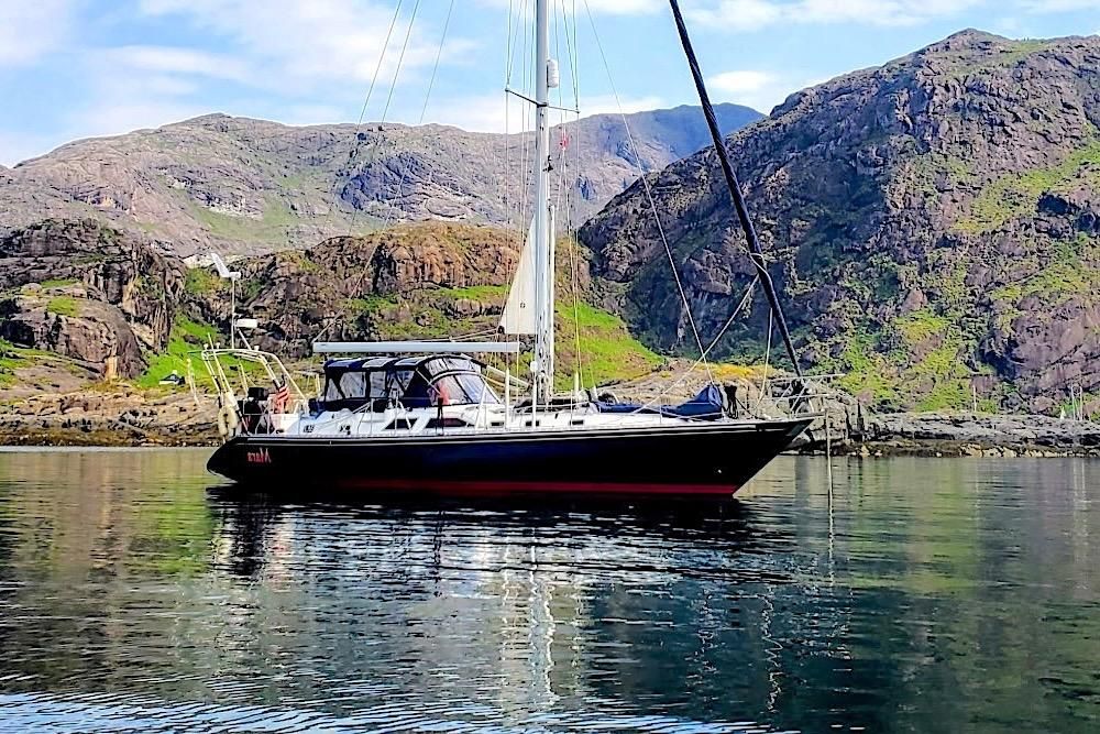 1998 Hylas 49