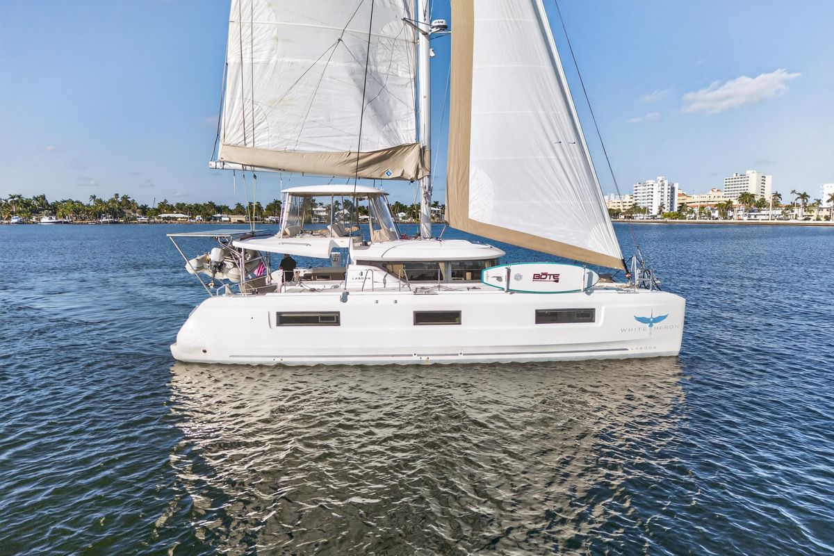 2021 Lagoon 46
