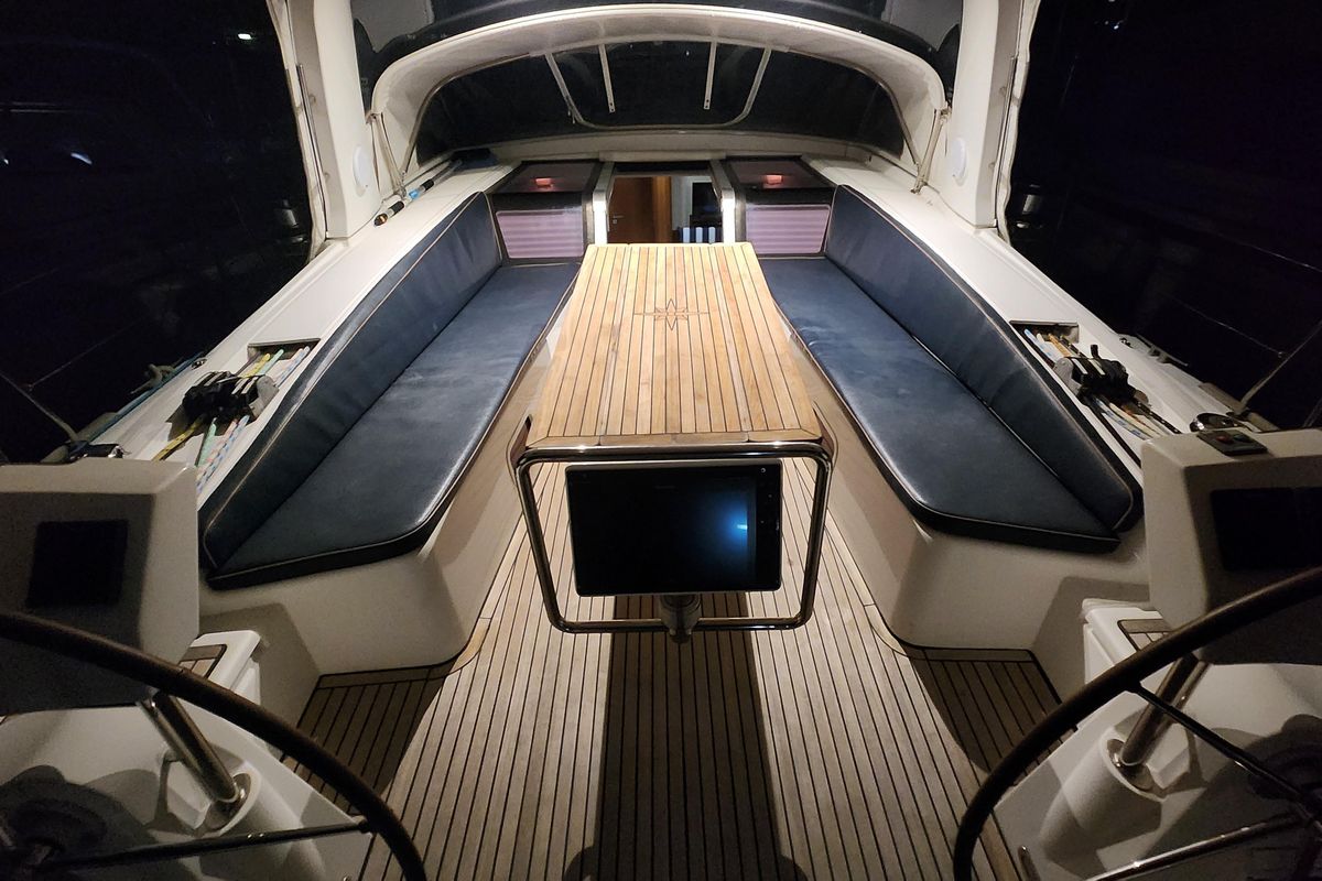 2010 Beneteau Oceanis 58