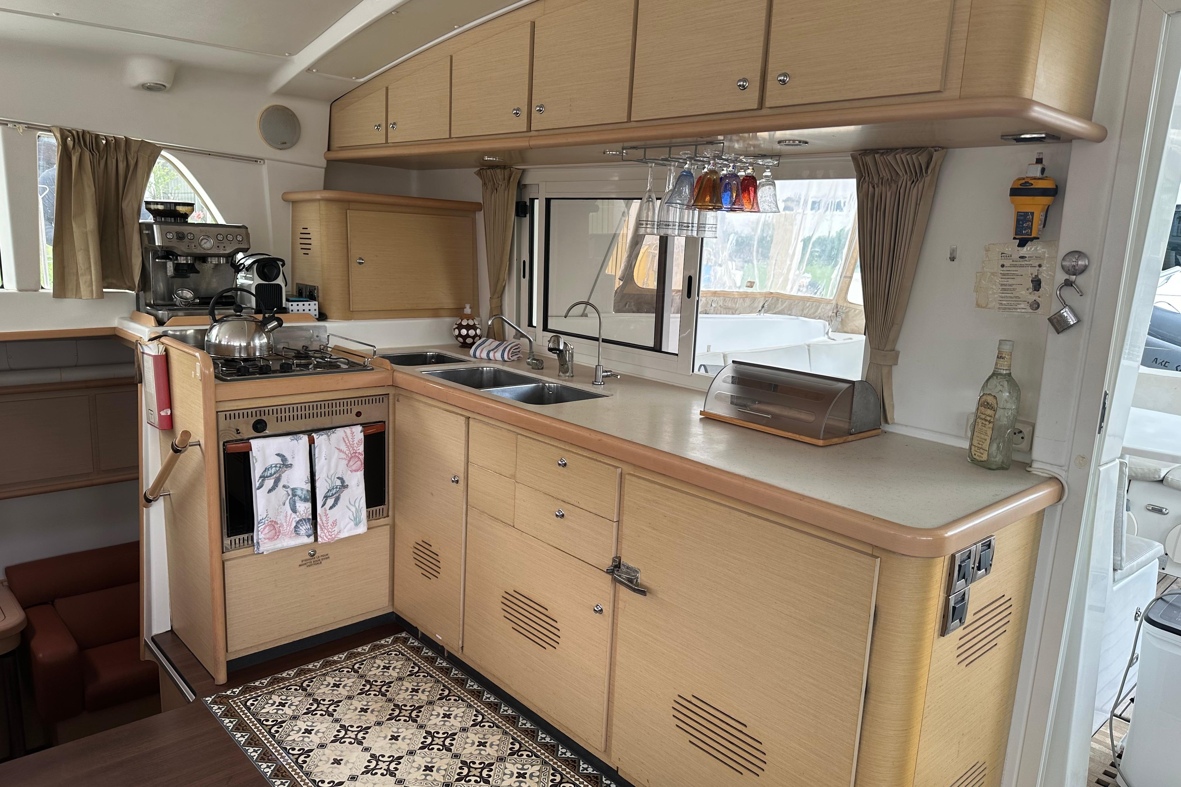 2010 Lagoon 440 for sale in Fort Lauderdale, Florida