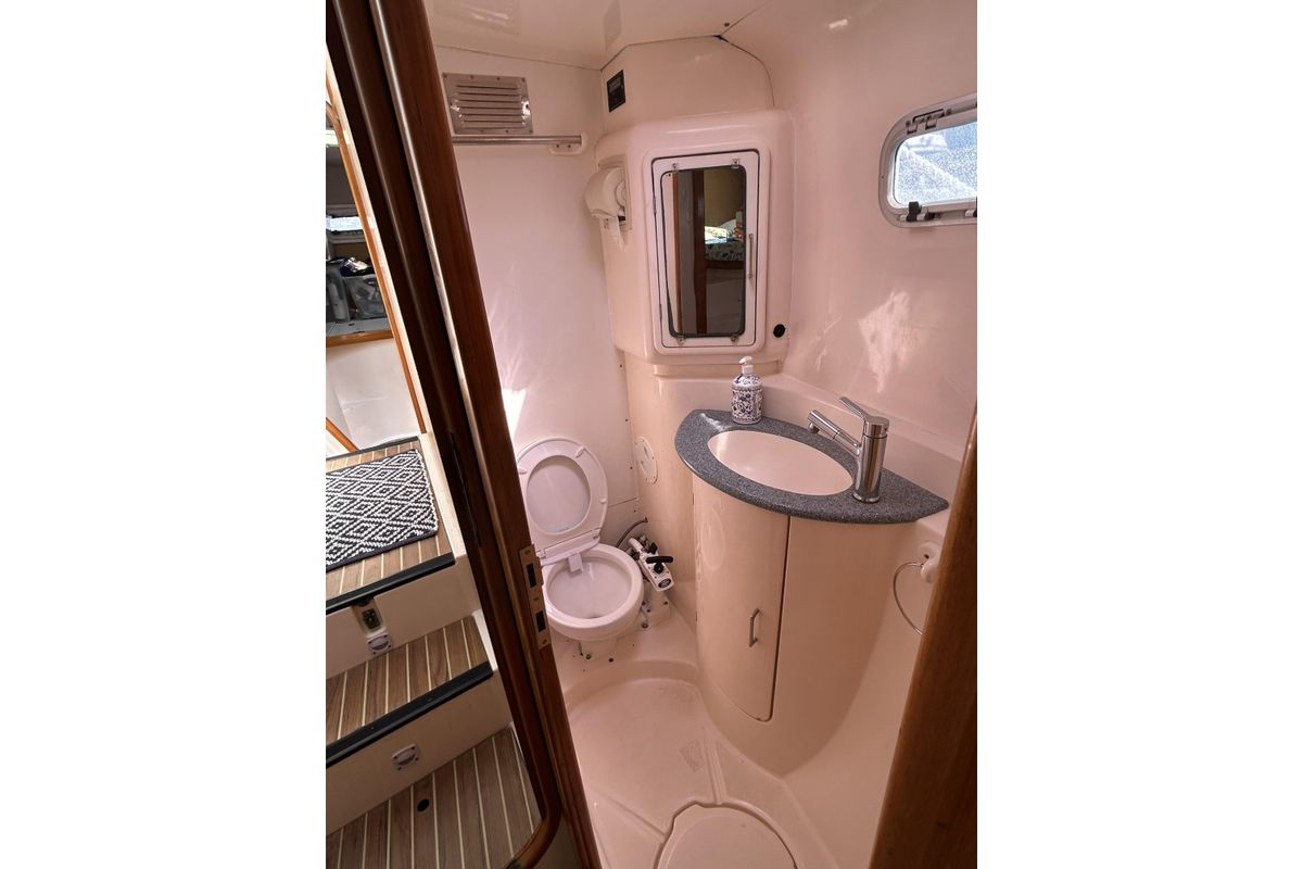2001 Leopard 42 for sale in Edgewater, Maryland 42 ft