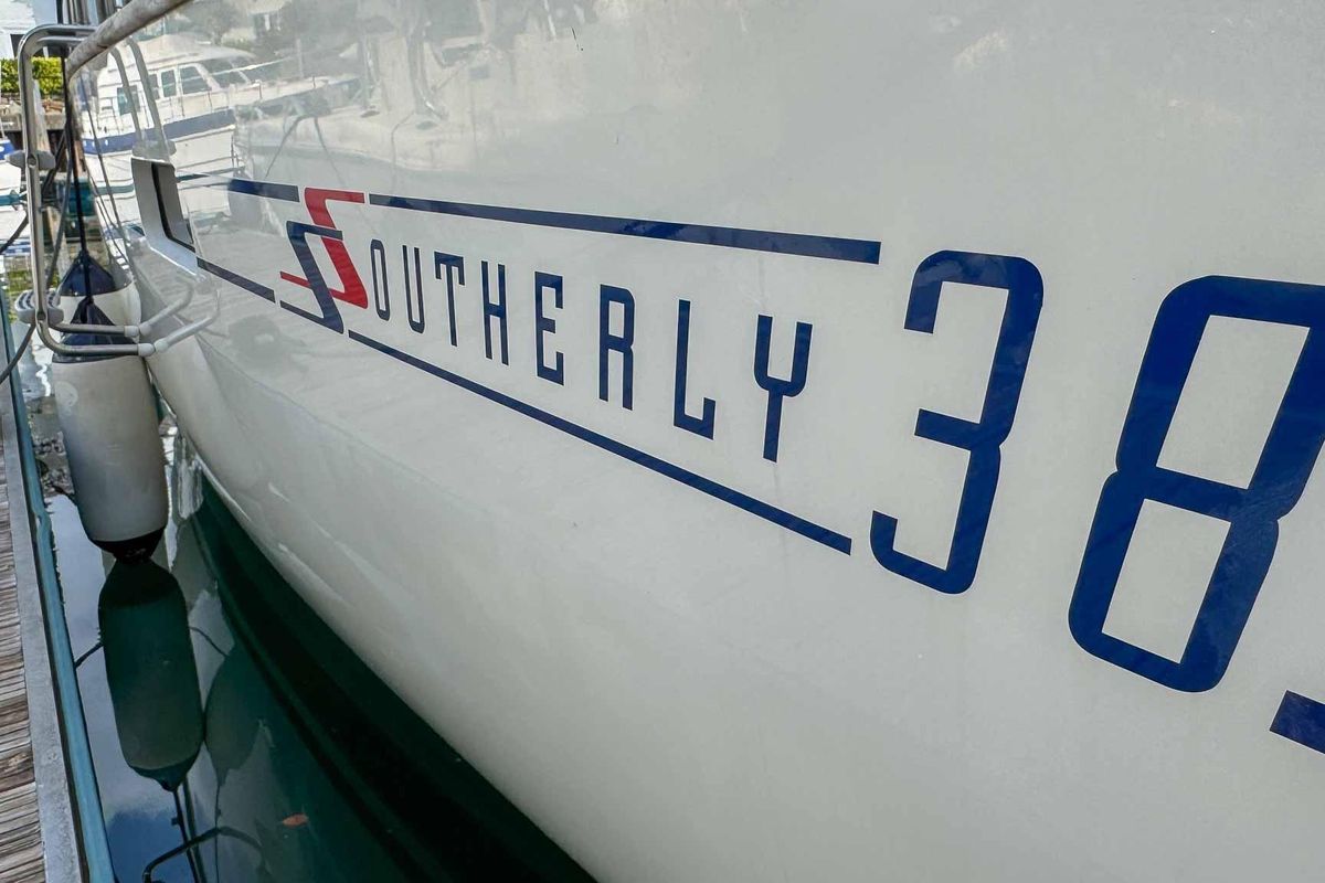 2009 Southerly 38