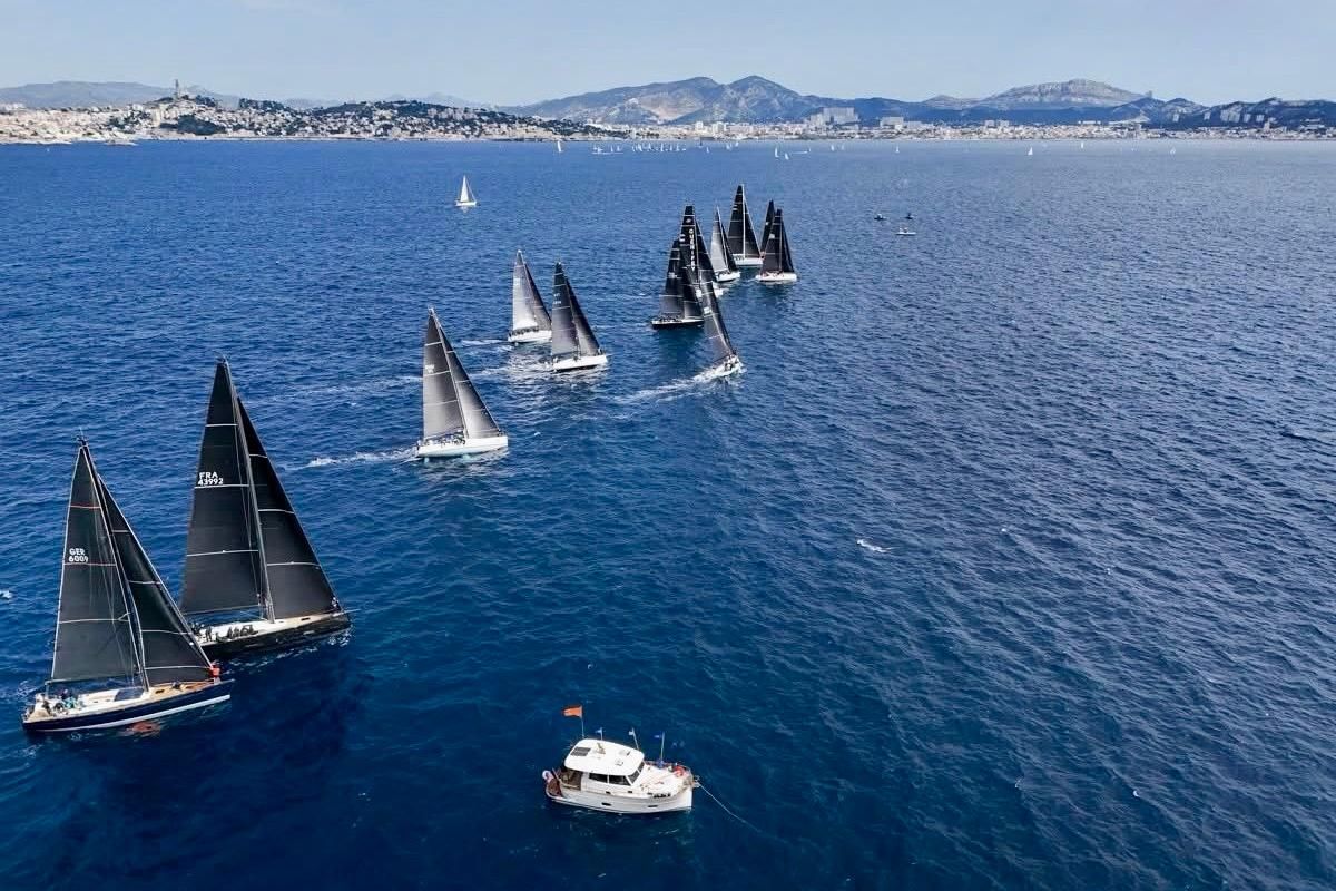 2016 Ice Yachts 52