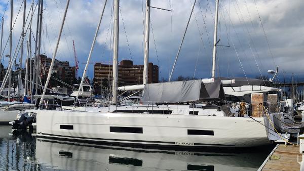 2023 Dufour 470