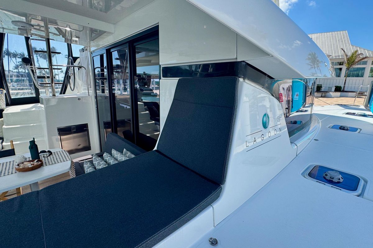 2017 Lagoon 42