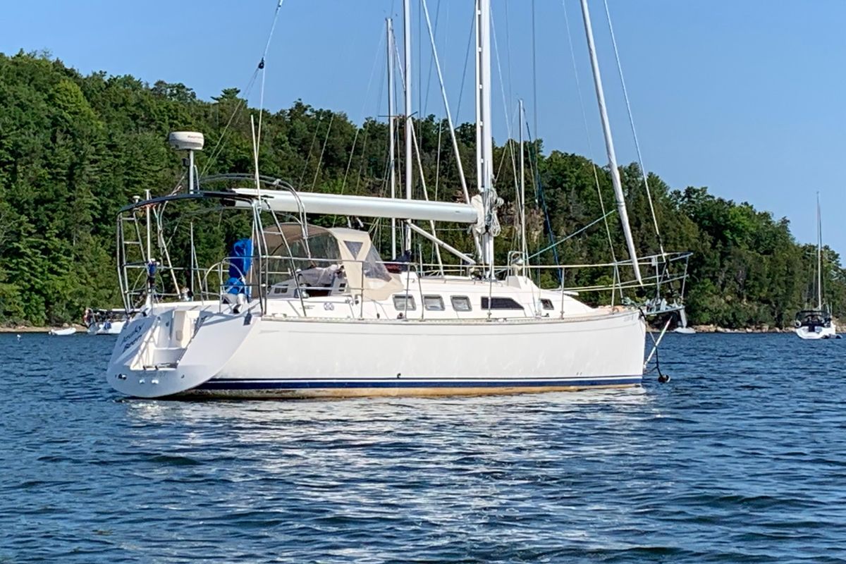 2004 Saga 35