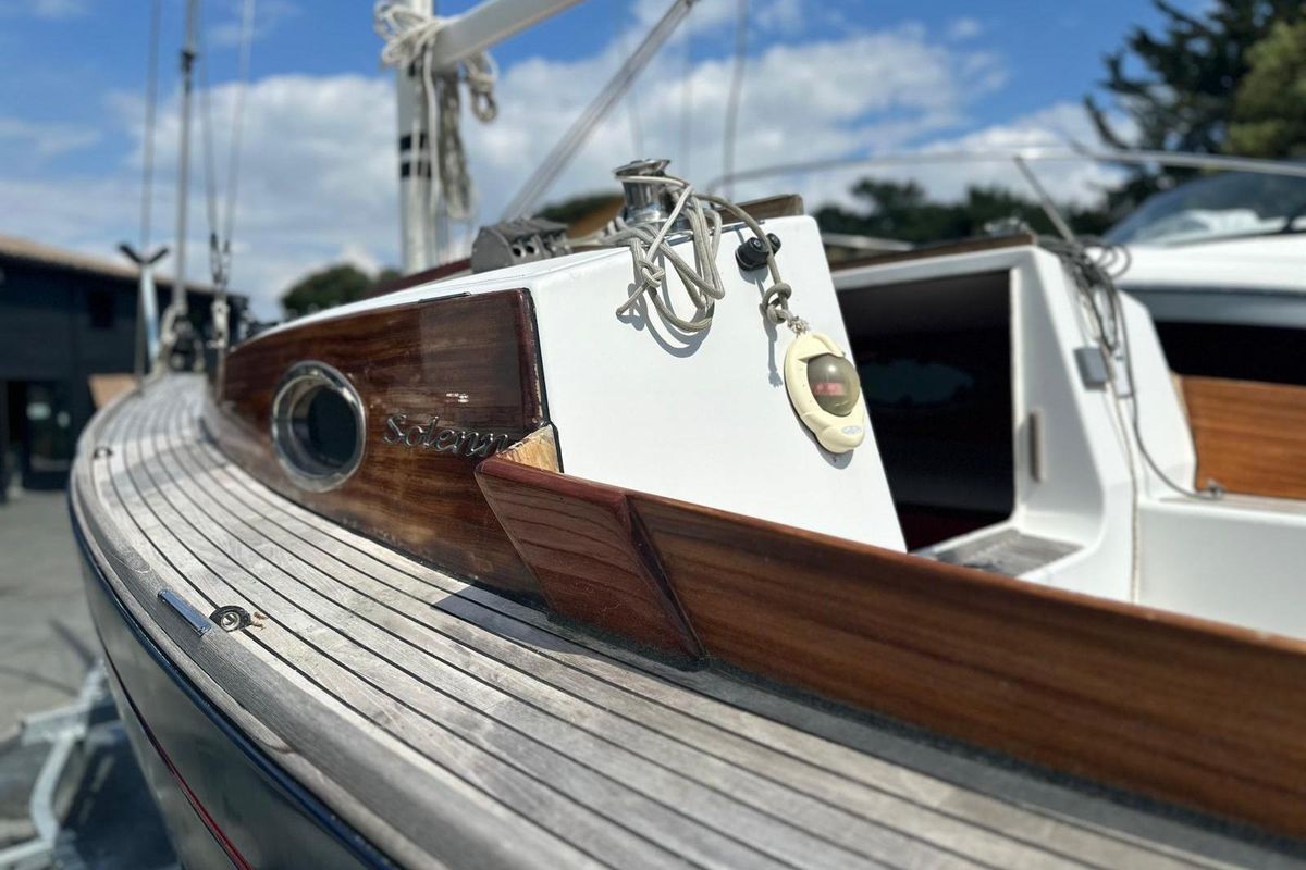 2004 AP Yachting Solenn 23