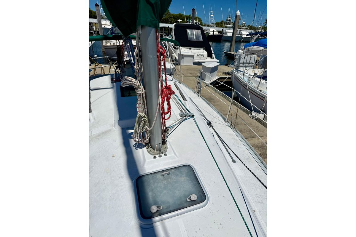 2002 Beneteau Oceanis Clipper 311