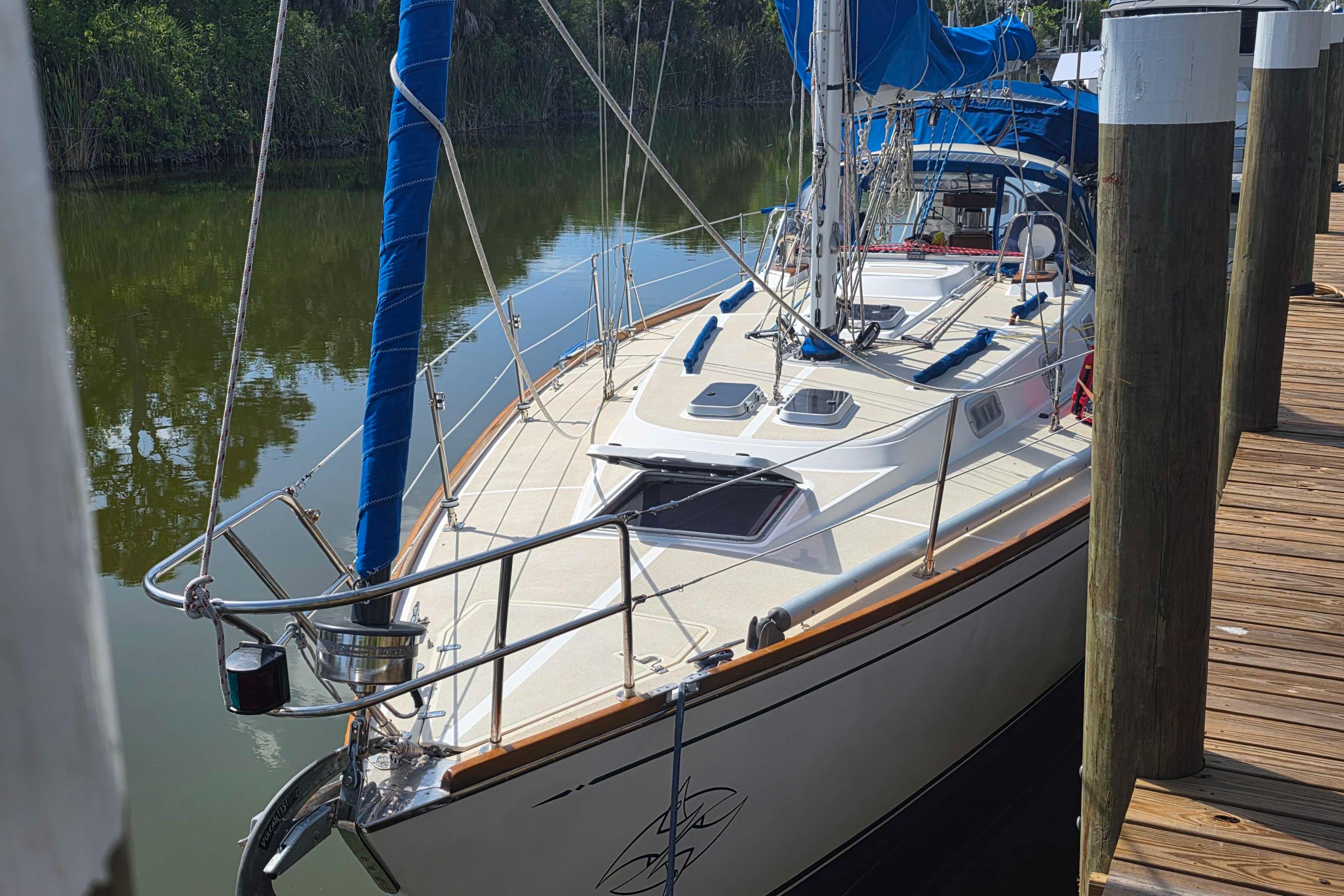 1990 Tartan 372 for sale in Port Charlotte, Florida