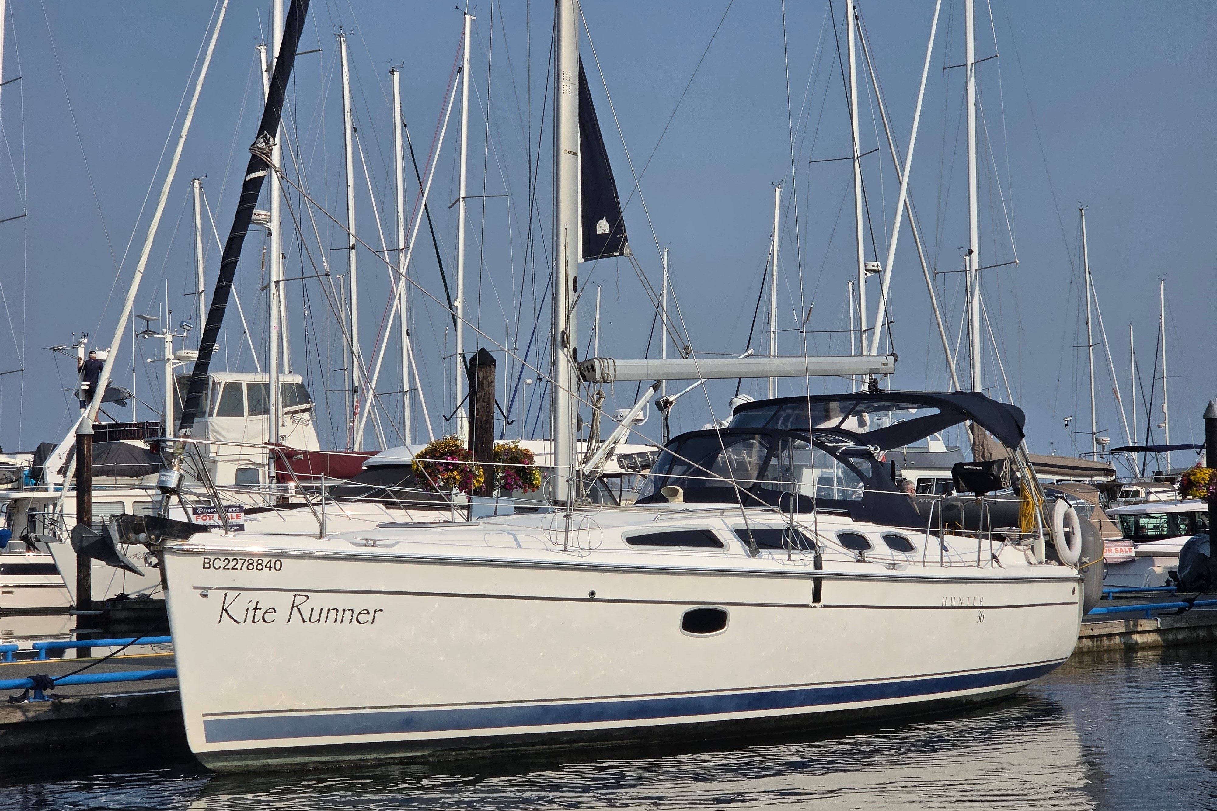 2009 Hunter 36