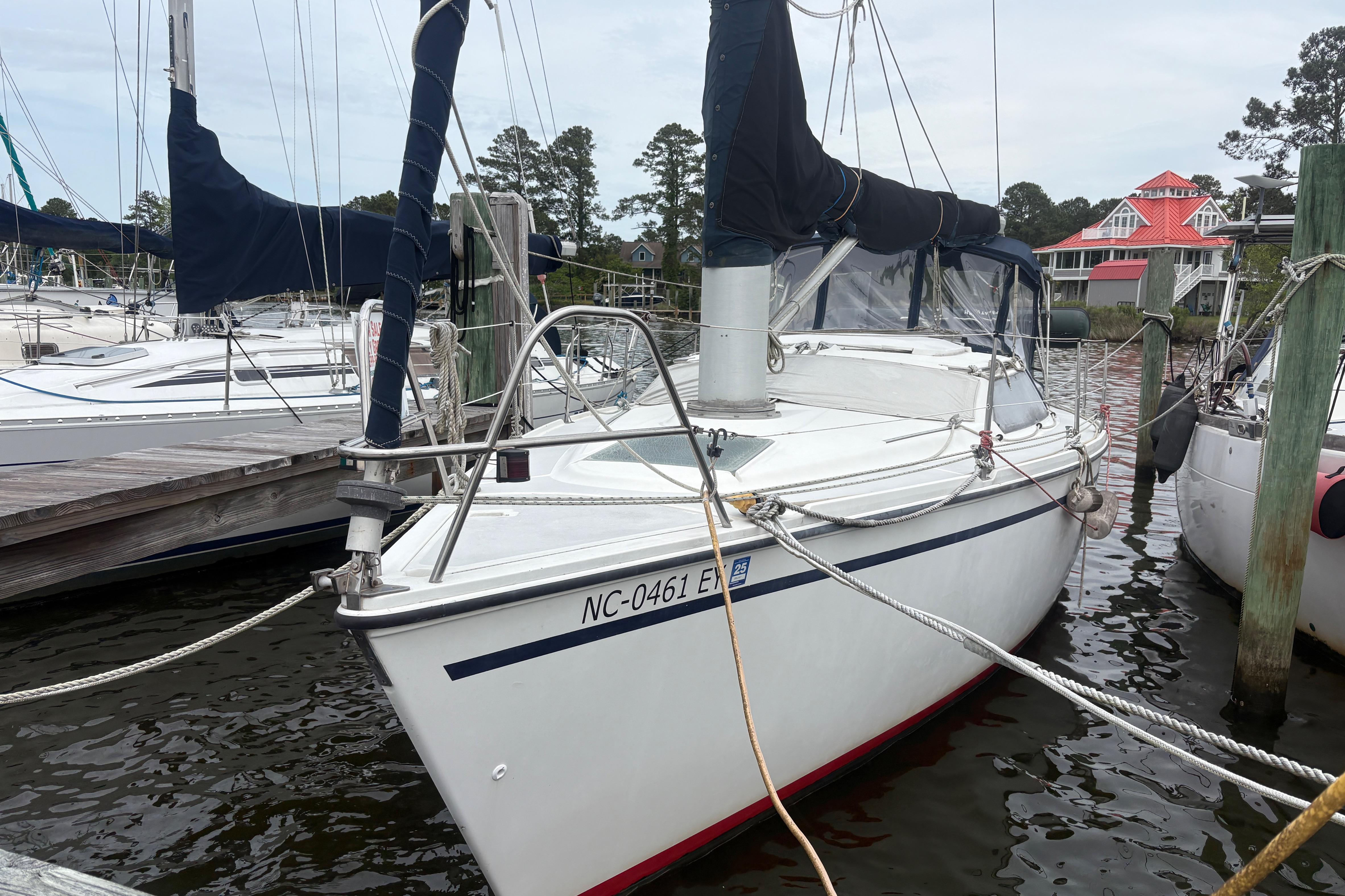 1989 Hunter Vision 32 for sale in Merritt, North Carolina