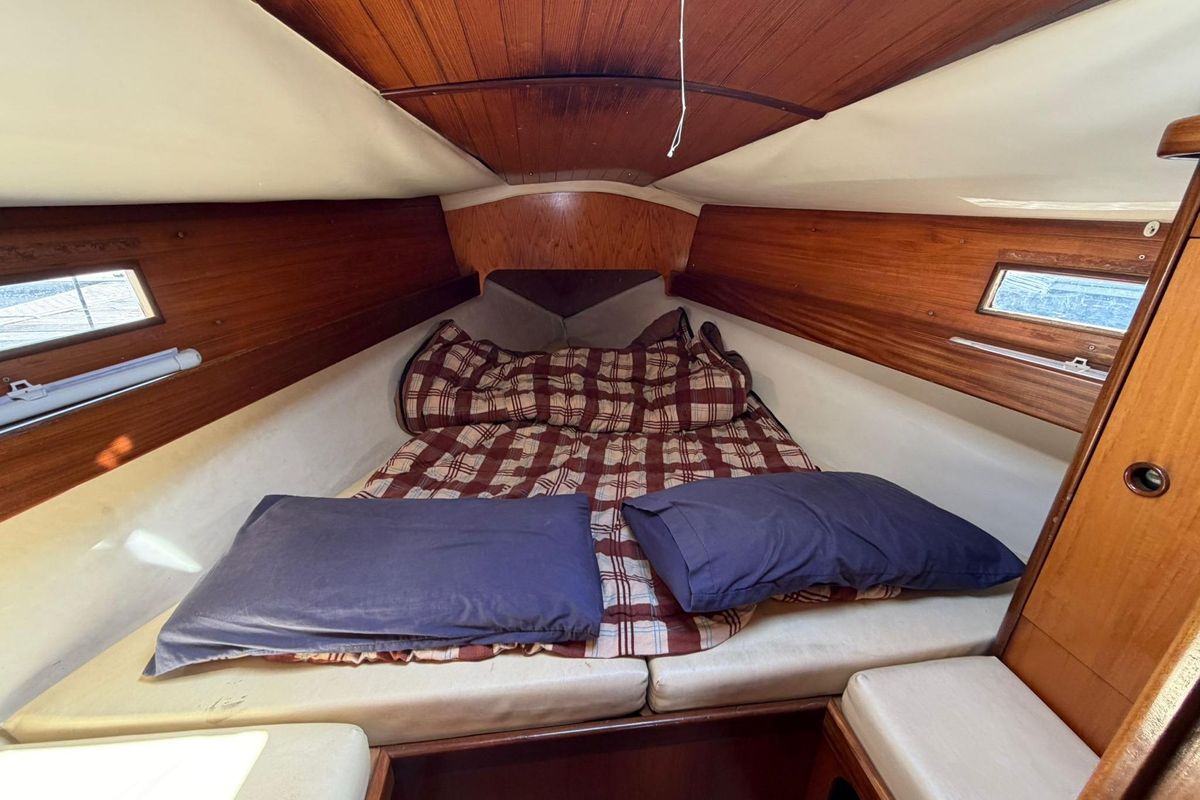 1989 Beneteau Oceanis 320