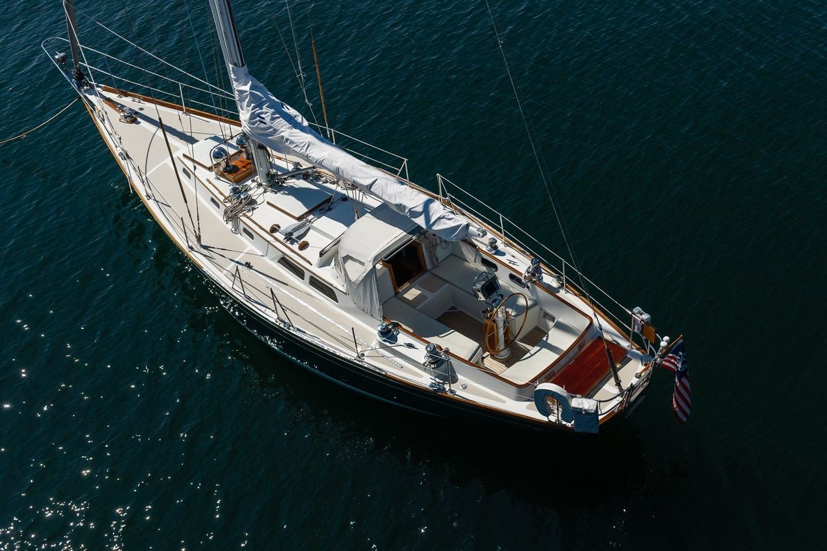 1987 Hinckley Sou'Wester 42