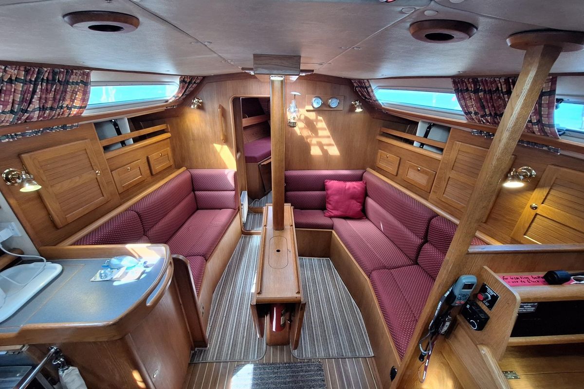 1997 Westerly Oceanquest 35