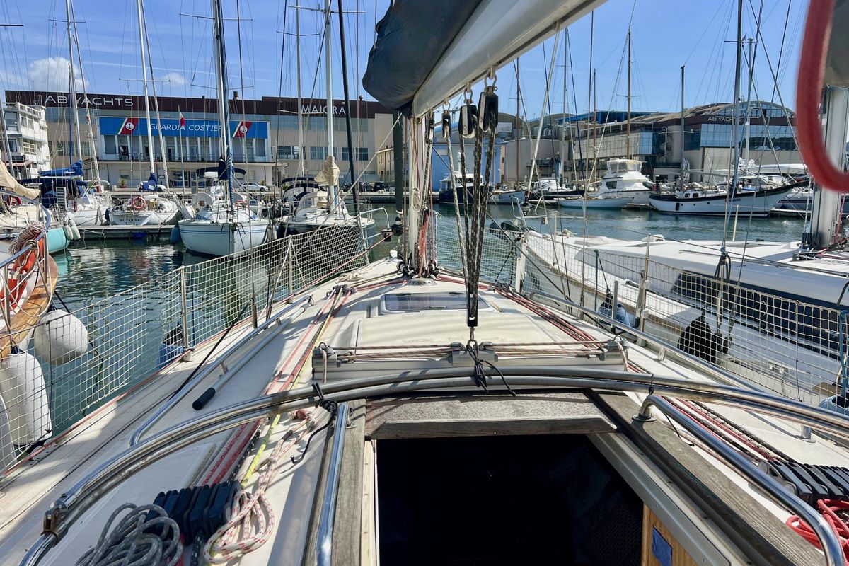 2002 Bavaria 37