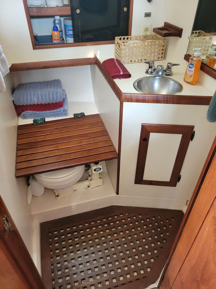 1989 Cape Dory Ms300