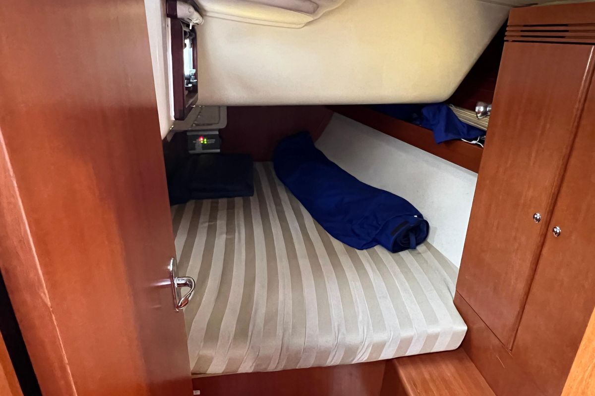 2004 Dufour 40