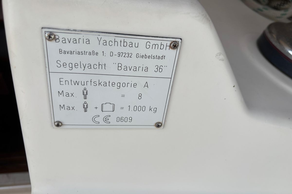 2005 Bavaria 36