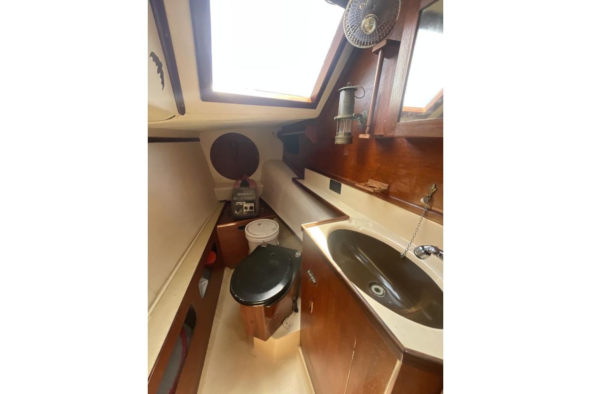 1985 Prout Snowgoose 37