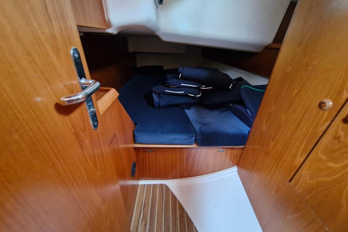 2002 Jeanneau Sun Odyssey 40