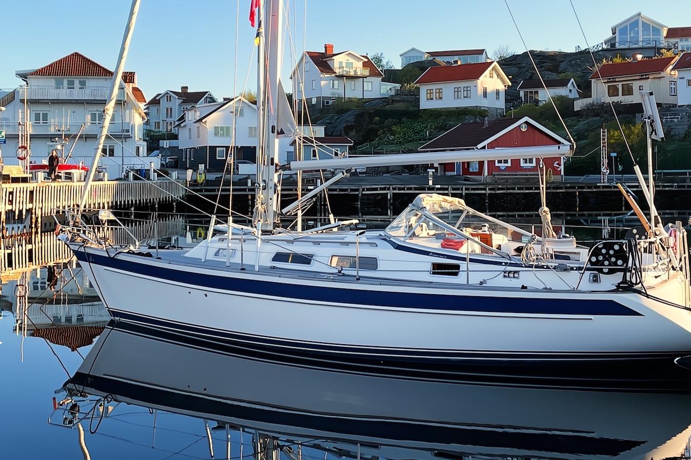 1998 Hallberg-Rassy 34 Boats