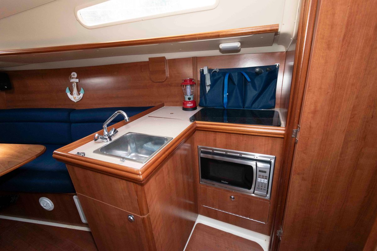 2013 Marlow-Hunter 27