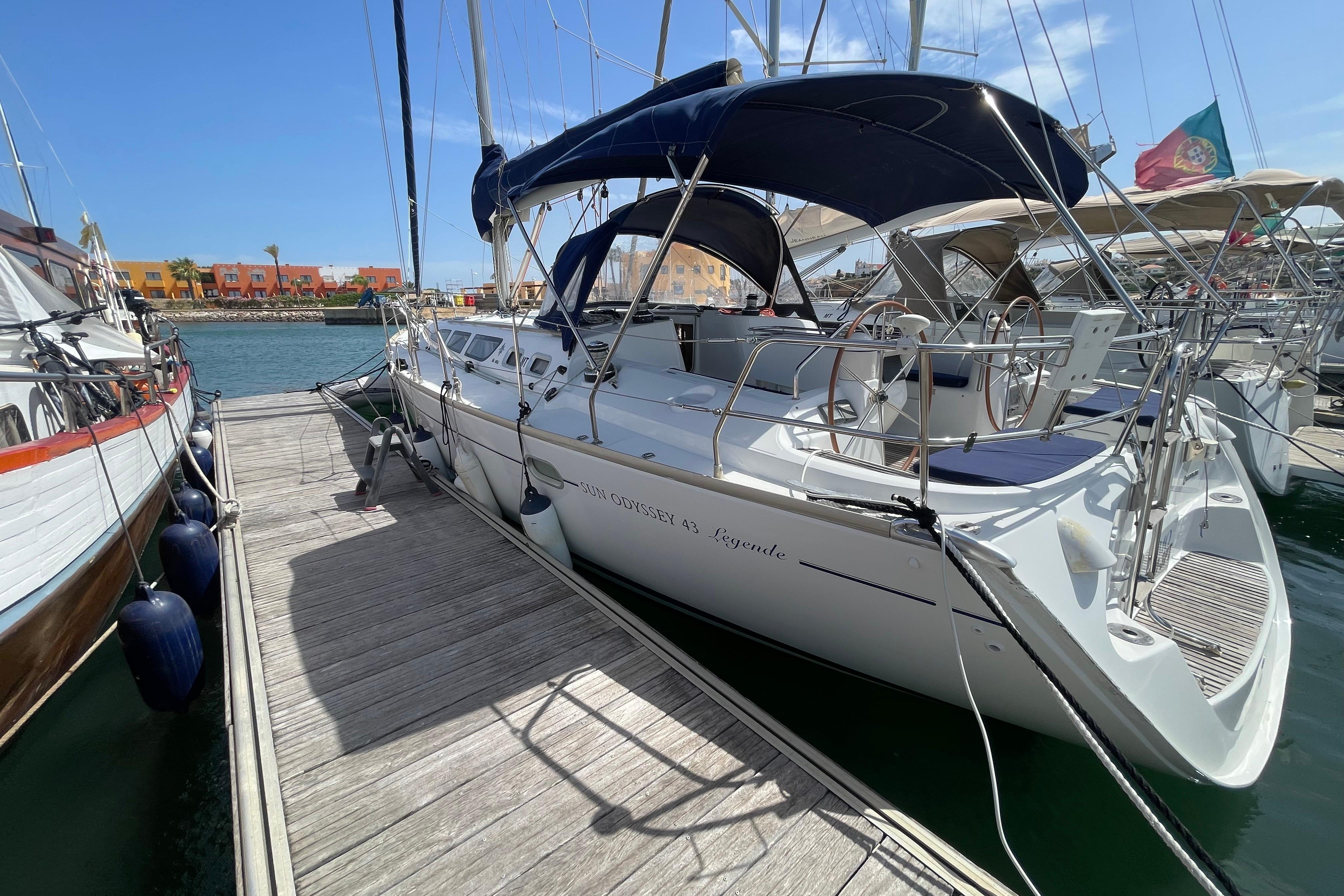2003 Jeanneau Sun Odyssey 43