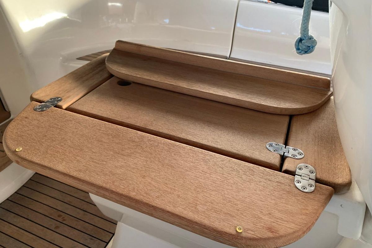 2006 Bavaria Cruiser 37
