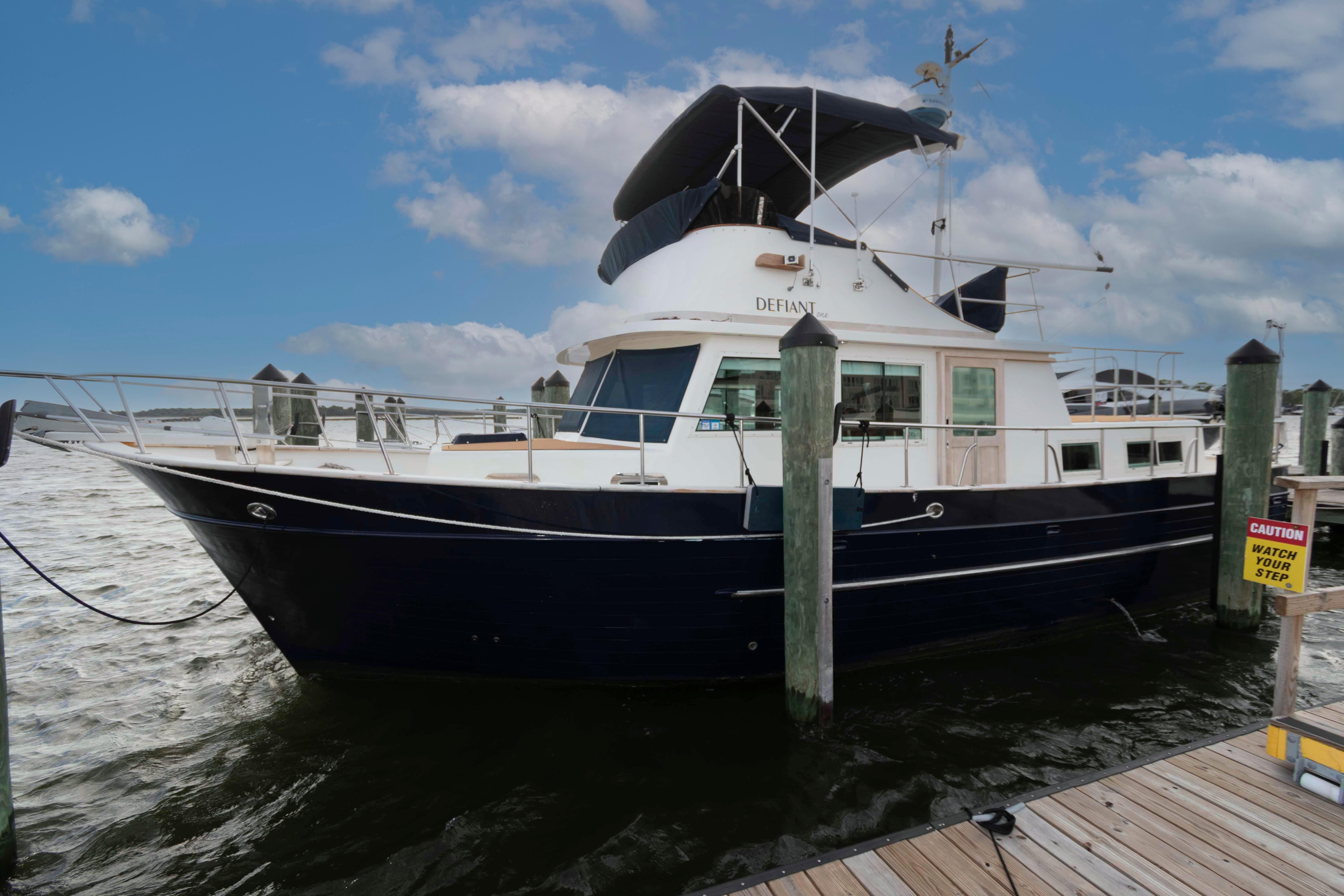 2005 Mariner 38 Orient