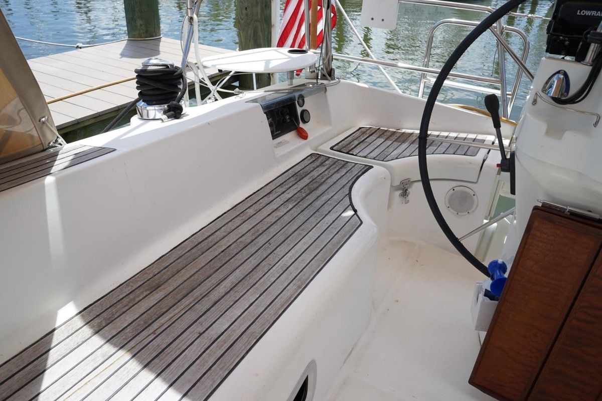 2003 Beneteau Oceanis Clipper 361