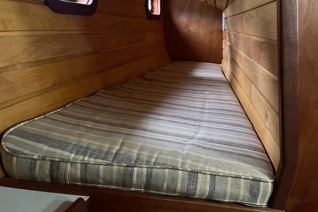 2020 Bruce Roberts 46 Pilothouse