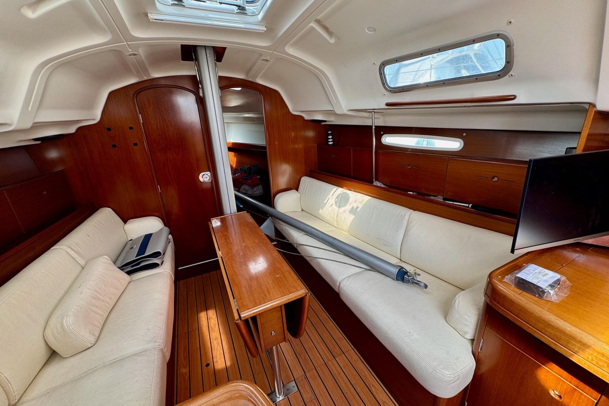 2002 Beneteau First 36.7