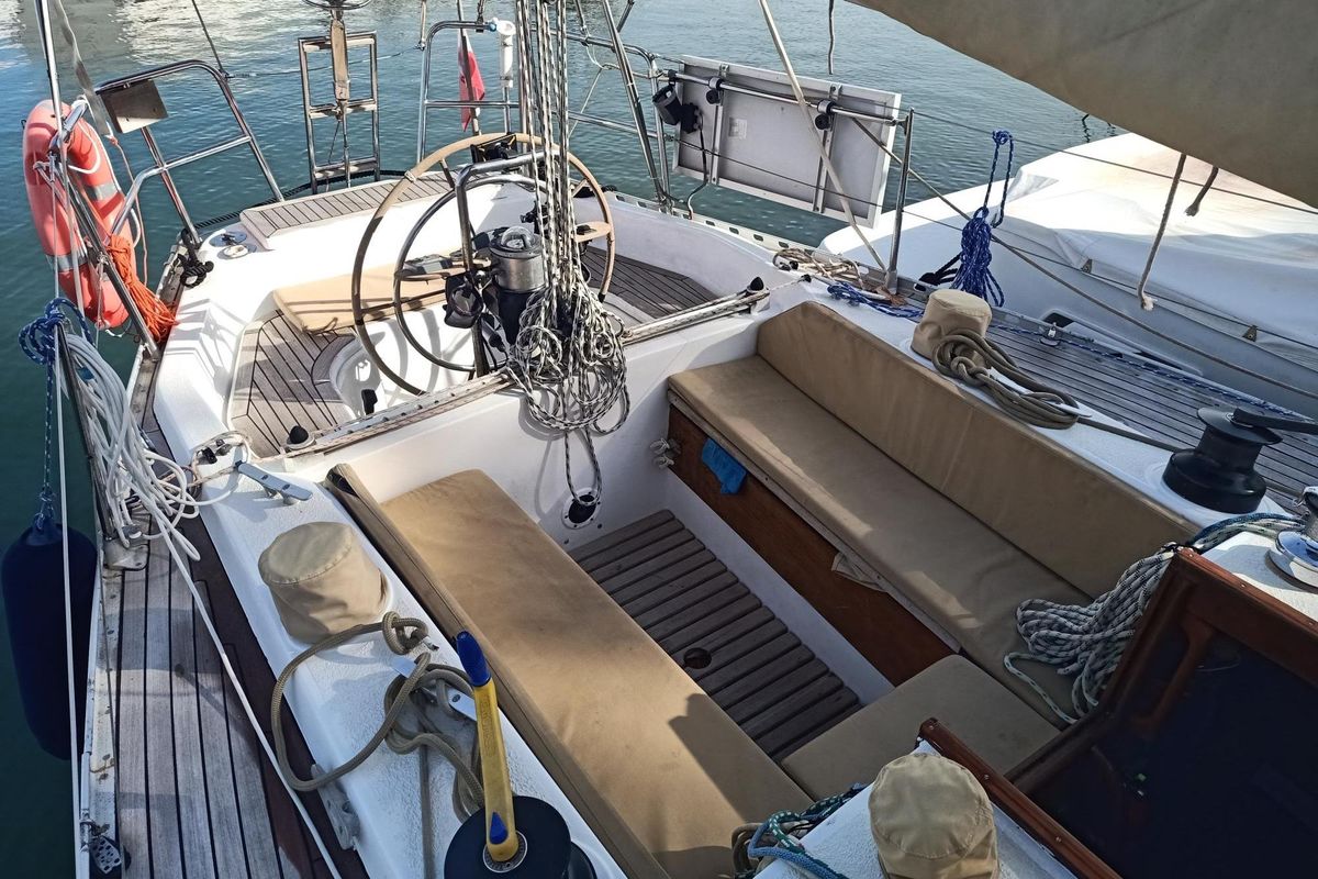 1977 Sailboat Mariola Drac One Toner 34