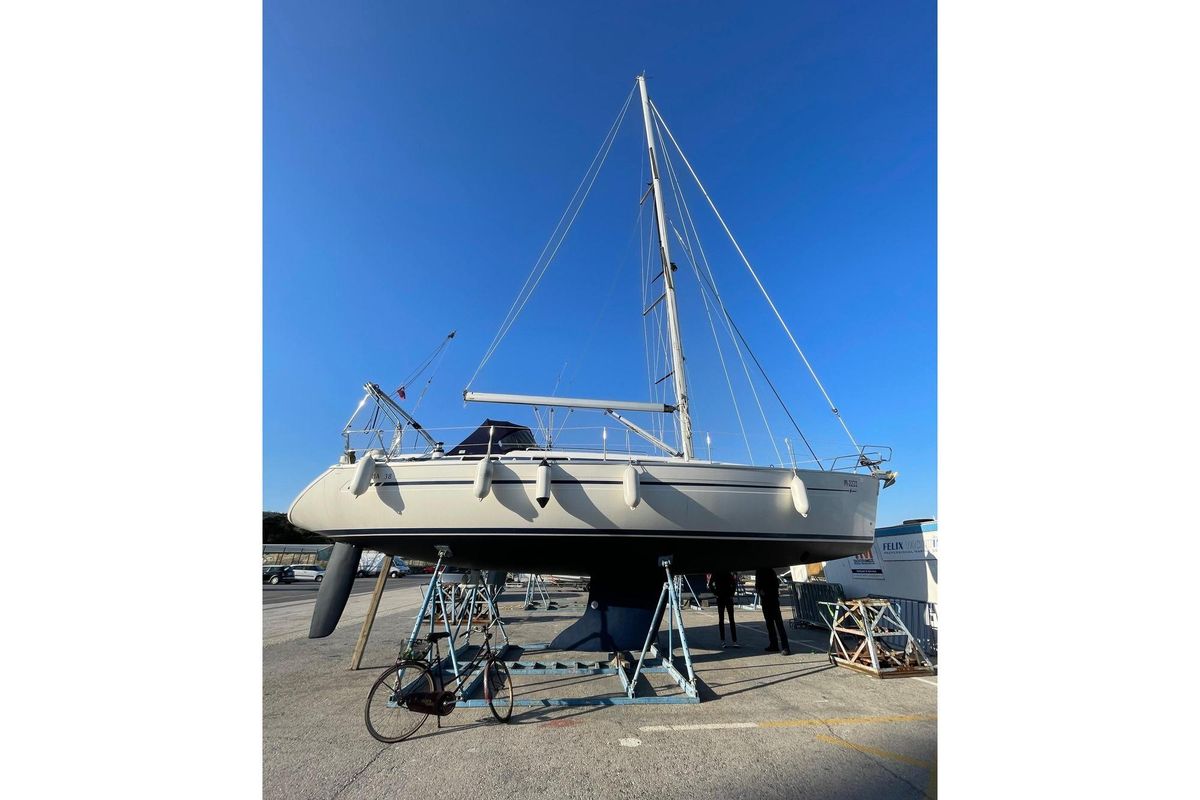 2004 Bavaria 38