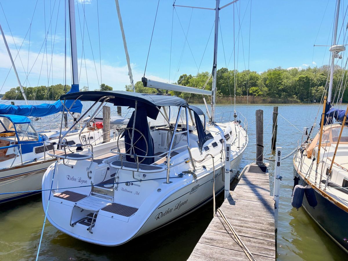 2006 Hunter 38