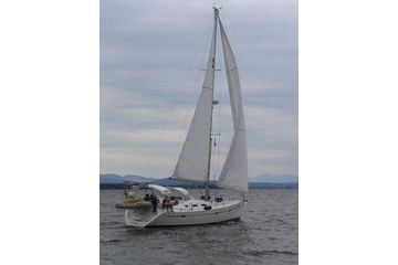 2004 Beneteau Oceanis Clipper 393 Boats