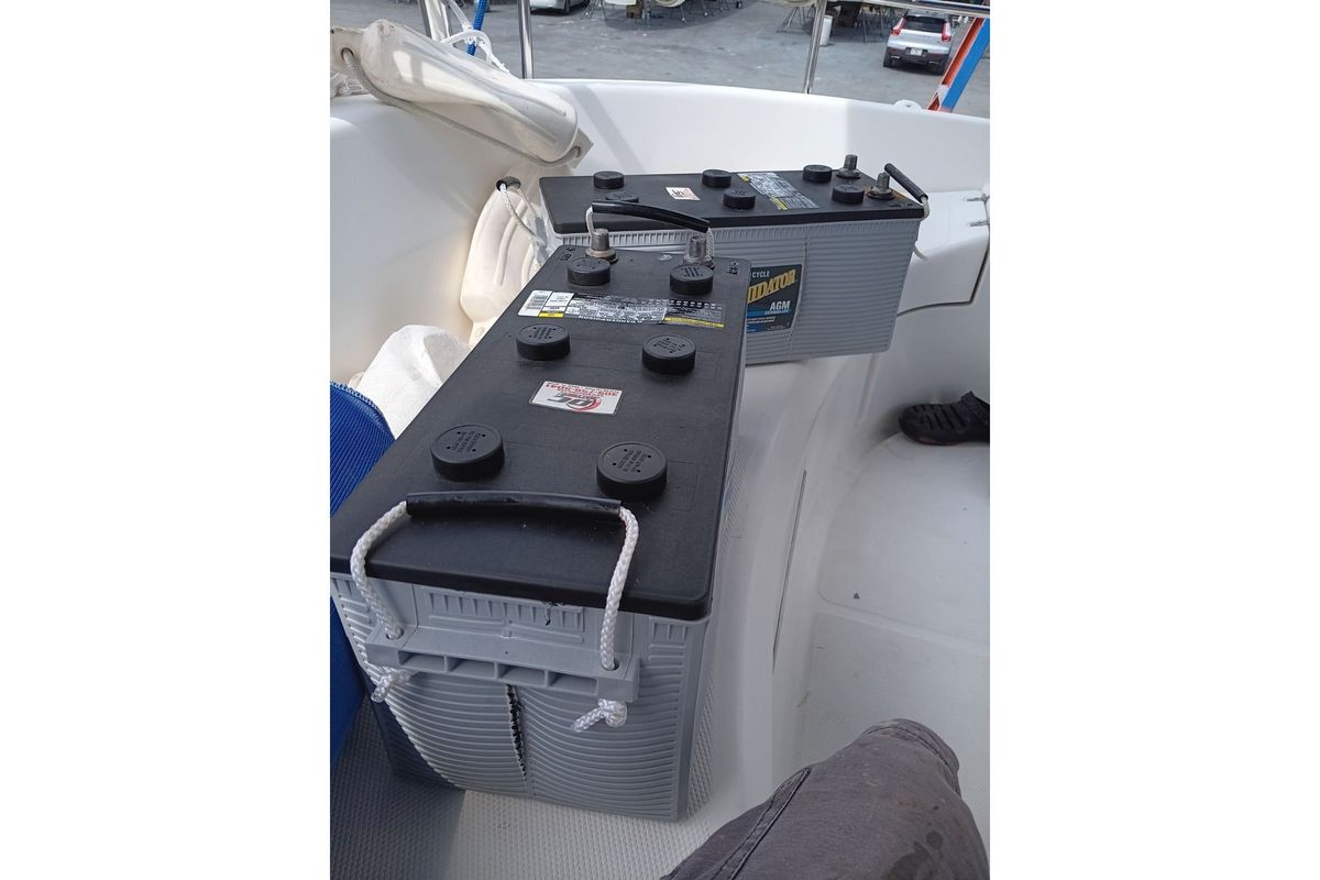 2004 Hunter 466