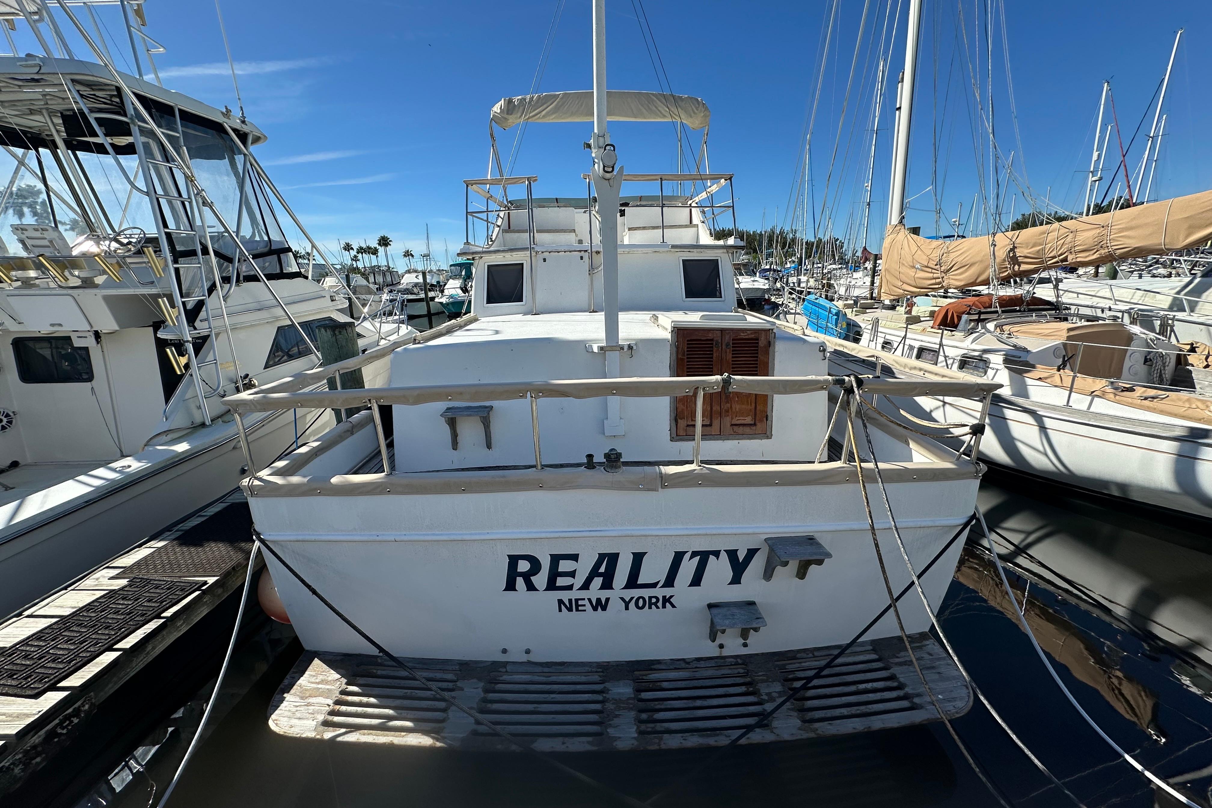 1979 Marine Trader 38dc