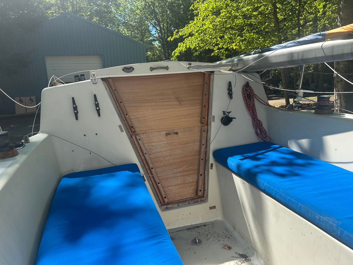 1978 B-Boats Balboa 21