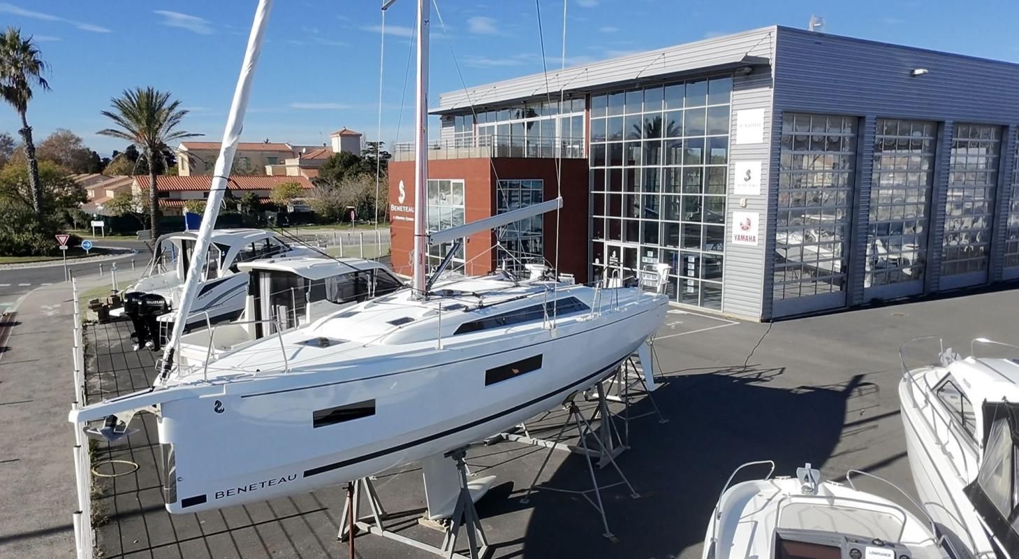 2025 Beneteau Oceanis 37.1 en venta en Saint Cyprien, Pyrénées-Orientales, France