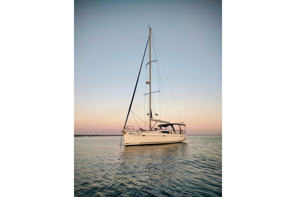 2011 Beneteau Oceanis 43