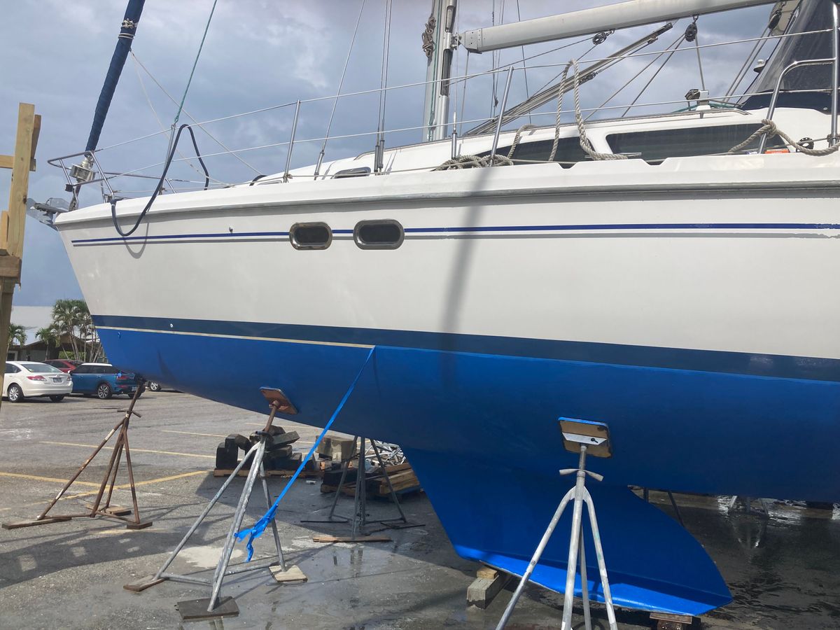 2007 Catalina 387