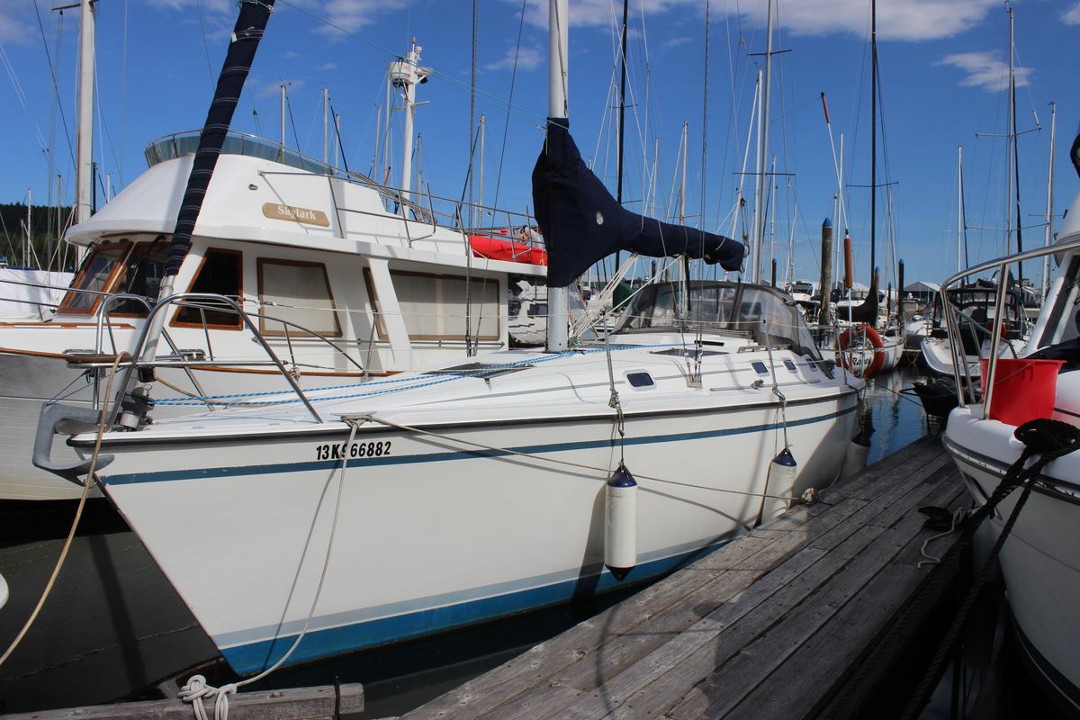1988 Hunter 33.5