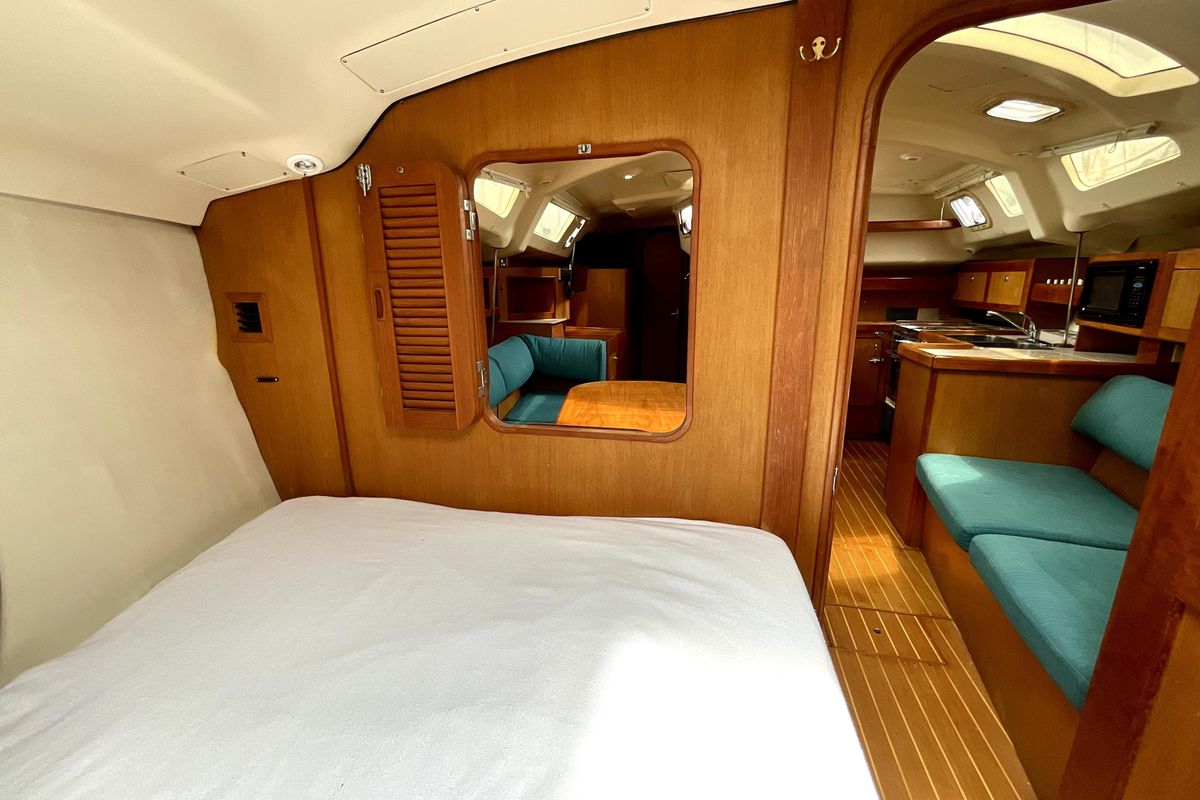 1999 Hunter Passage 420
