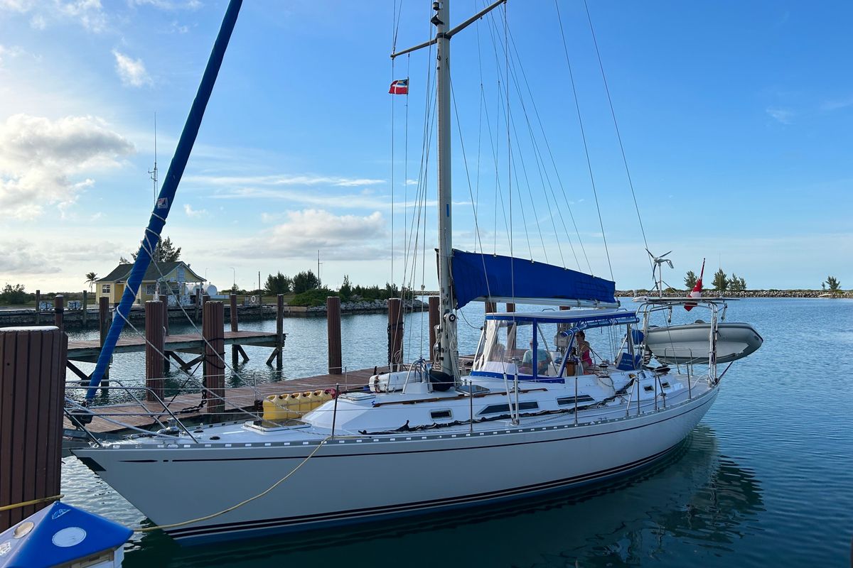 1989 Hylas 44