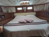 1994 Nauticat 521