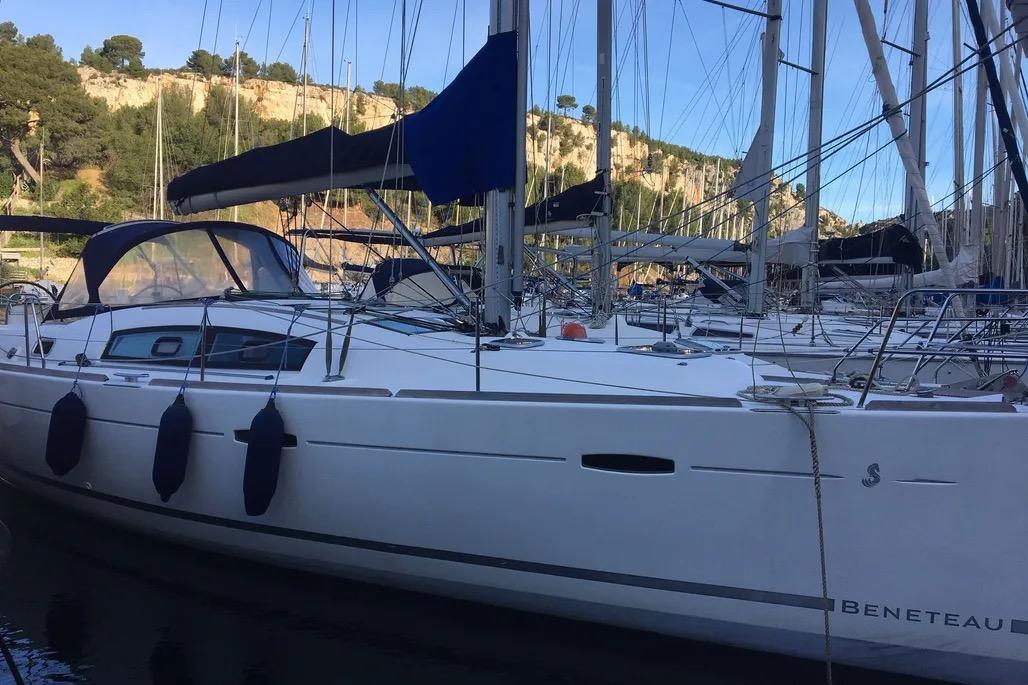 2010 Beneteau Oceanis 40 Boats