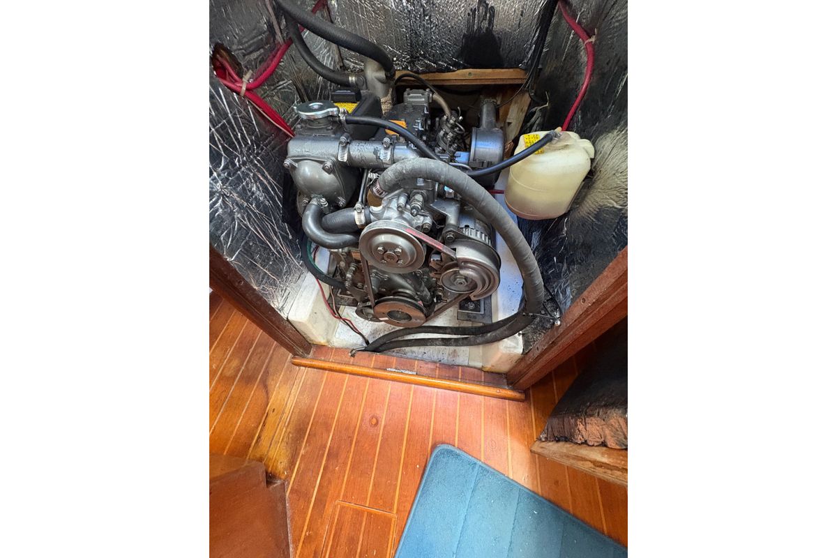 1984 Hunter 34
