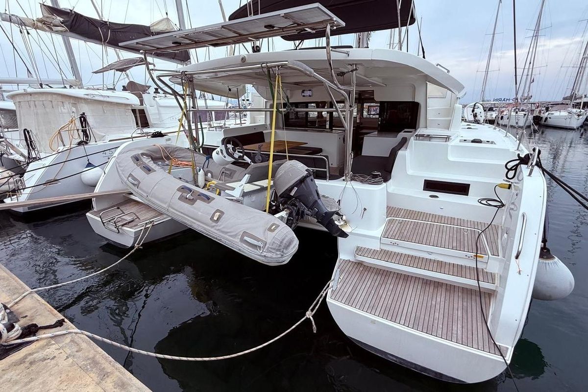 2020 Lagoon 46