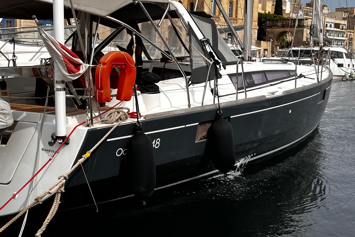 2012 Beneteau Oceanis 48